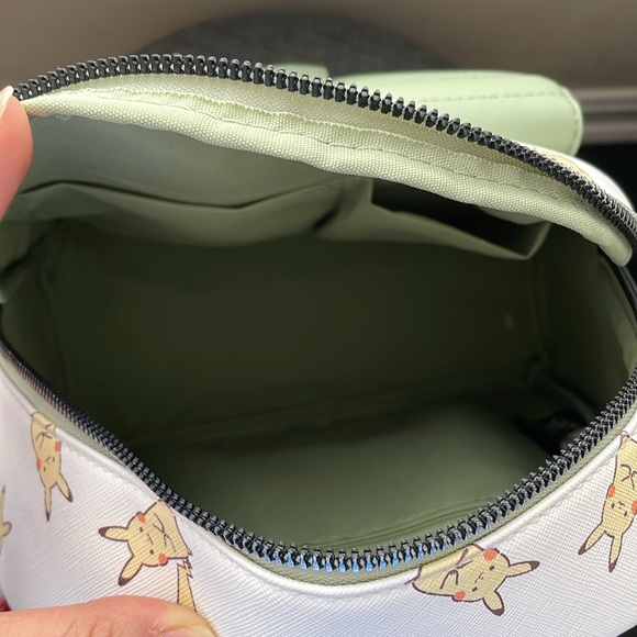 (NWT) Pikachu Backpack - Picture 3 of 3